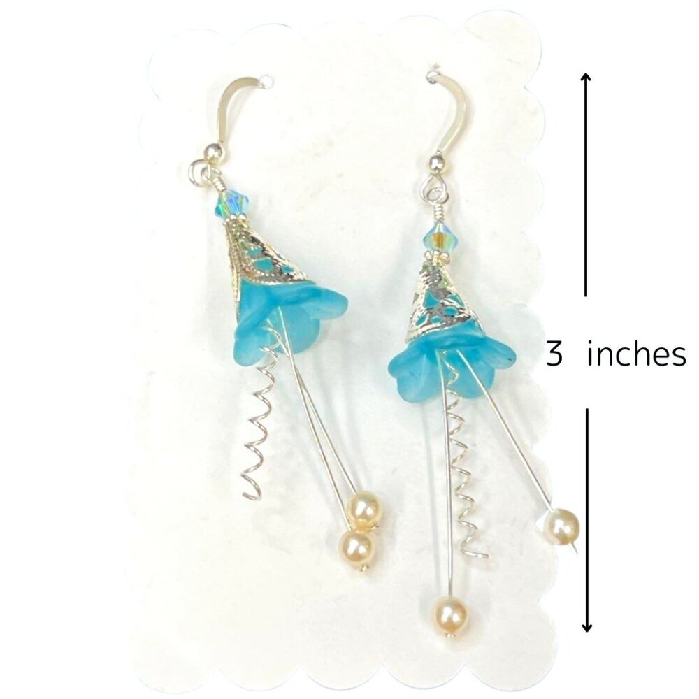 Flower design hand made dangling silver tone earrings